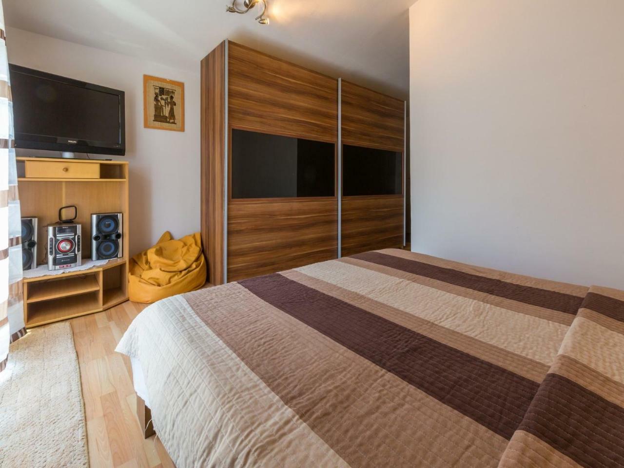 Apartments Adrasteja Dramalj Exterior photo