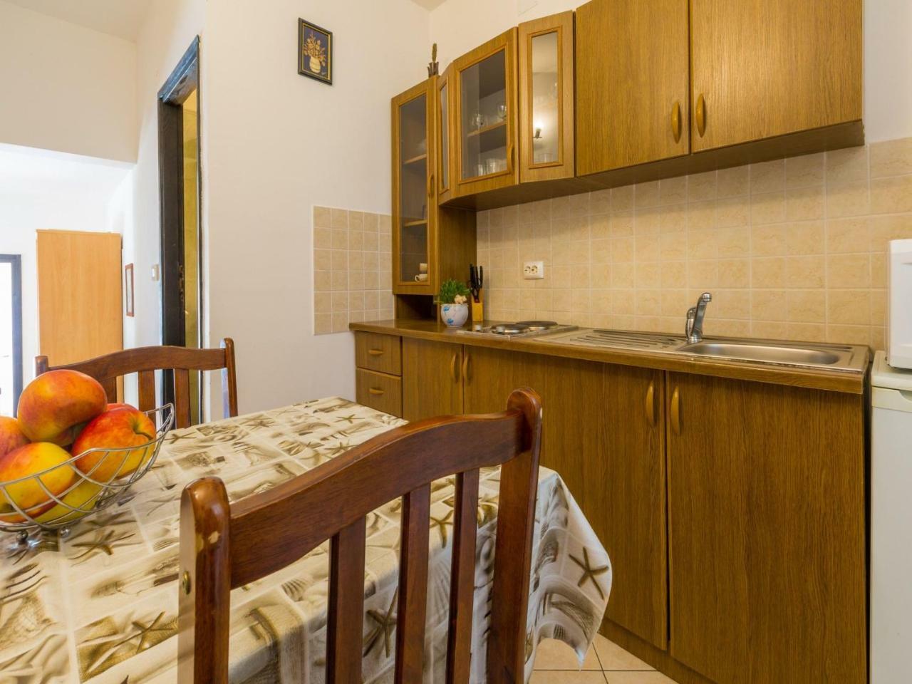 Apartments Adrasteja Dramalj Exterior photo